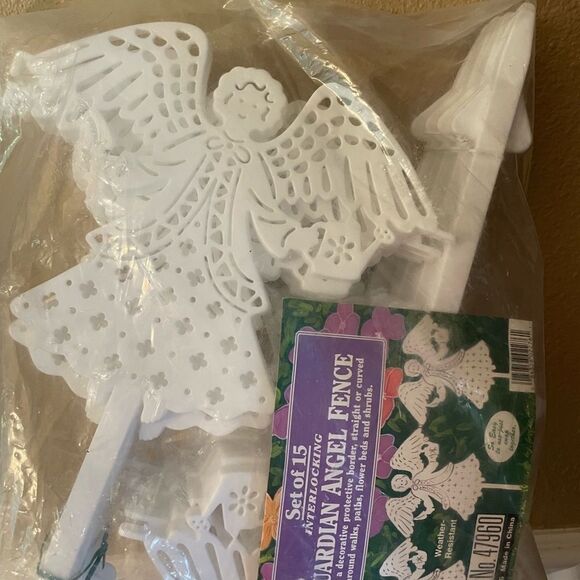 Guardian Angel Fence 15 Interlocking Angels - Picture 5 of 11